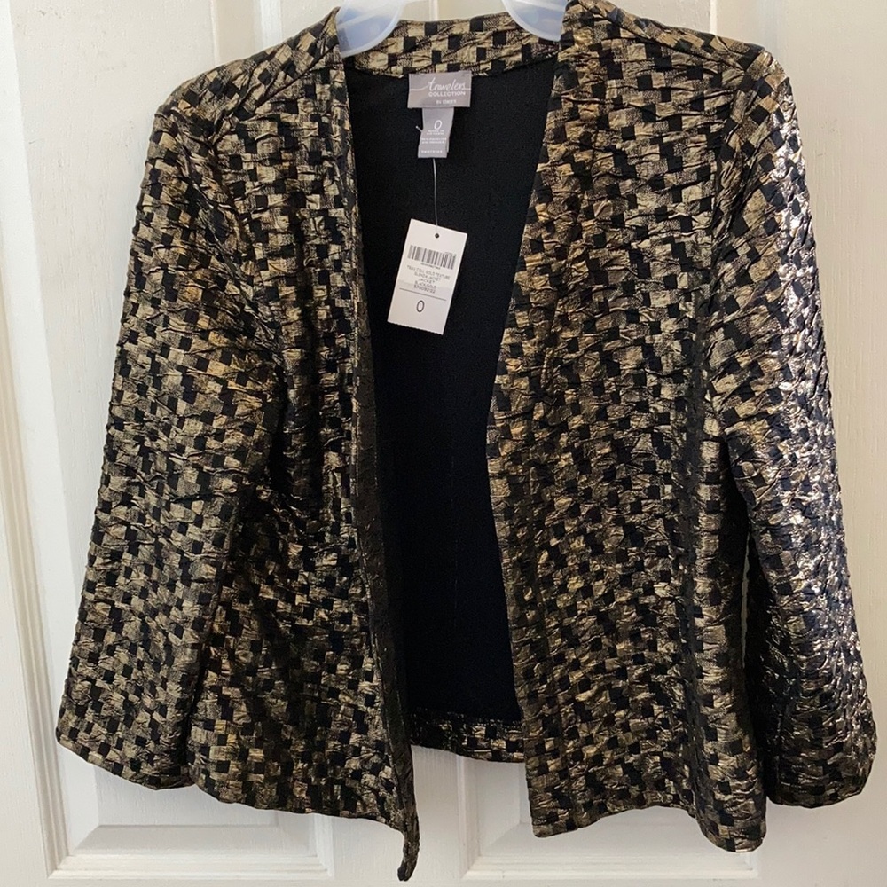 FINAL MARKDOWN Nwt Chico’s travel collection jacket 0 small